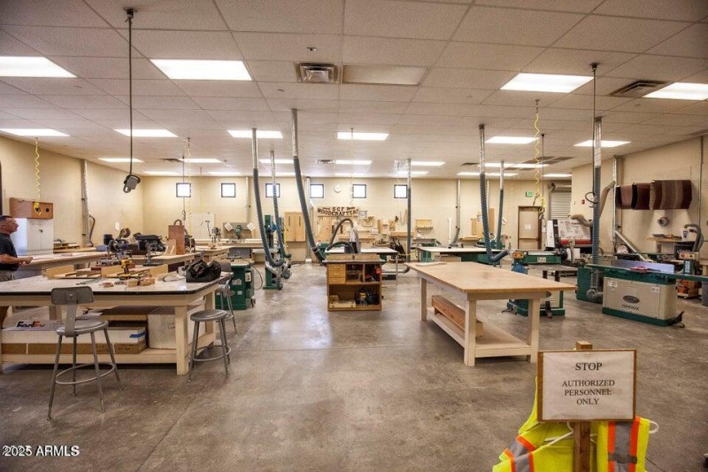 20250819211018331762000000-o