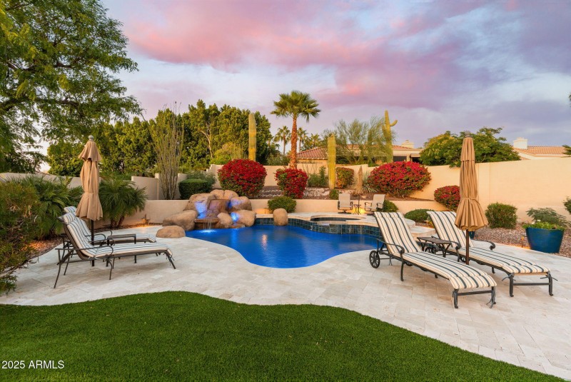 Stunning Pool and Spa