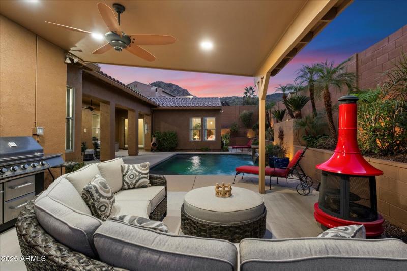 Back Patio w Lush Landscaping