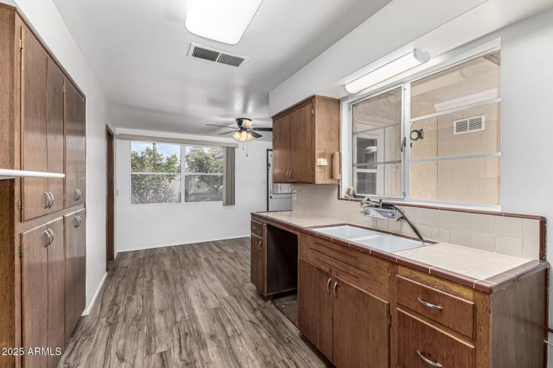 2221 N 71st St Kitchen