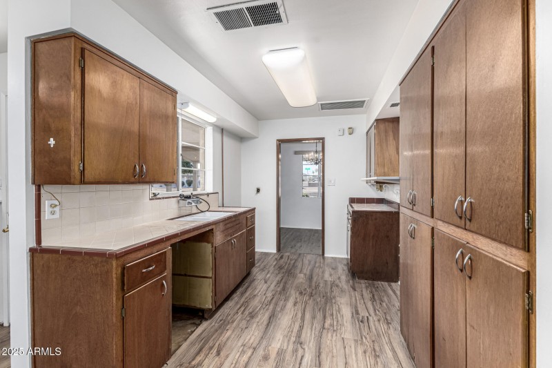 2221 N 71st St Kitchen