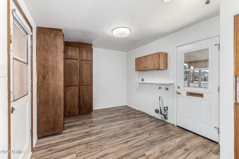 2221 N 71st St Laundry & Pantry