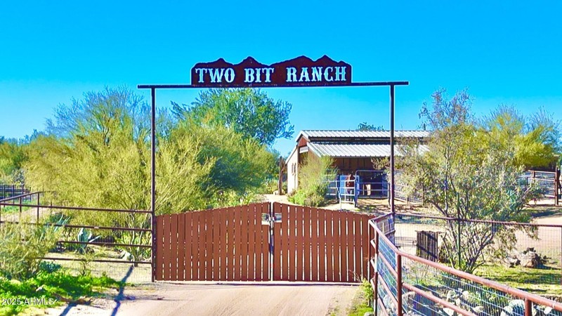 Welcome To Two Bit Ranch