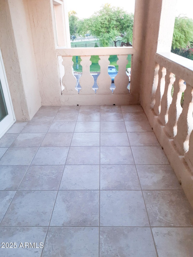 9) 57281-681fdf5a5c07c