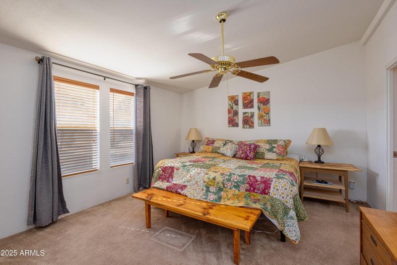 018_photo17_6464_old_homestead_rd