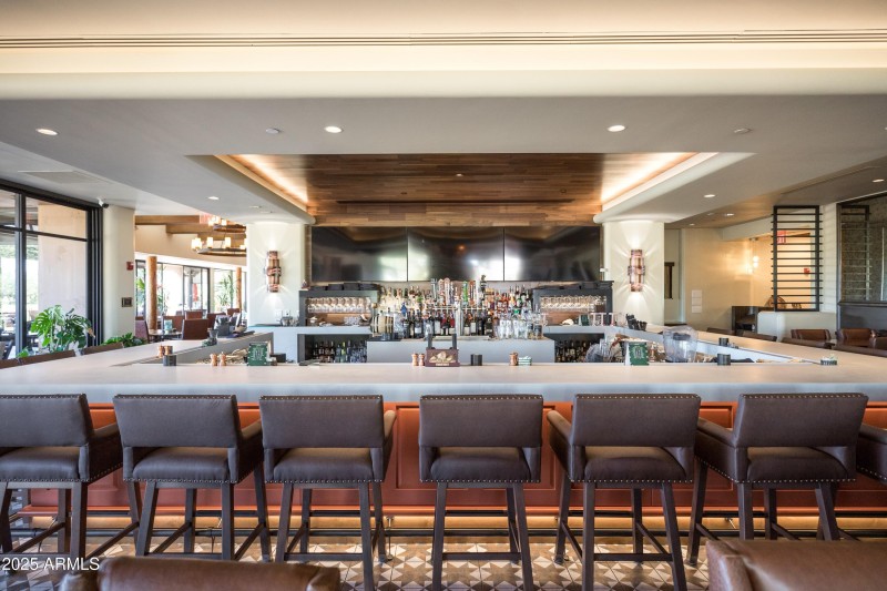 Bar Great for Meeting