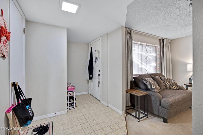 3673 S Roosevelt St-7