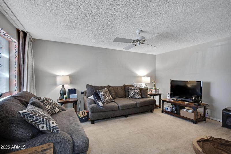 3673 S Roosevelt St-8