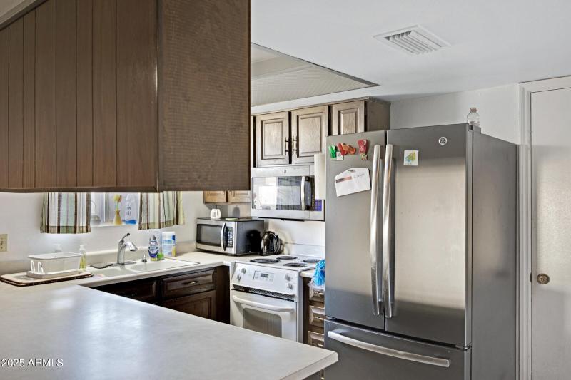 3673 S Roosevelt St-15