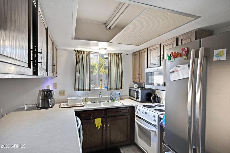 3673 S Roosevelt St-16