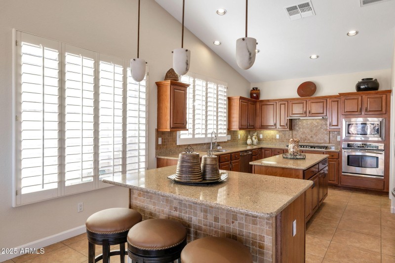 16-web-or-mls-Qp-2592