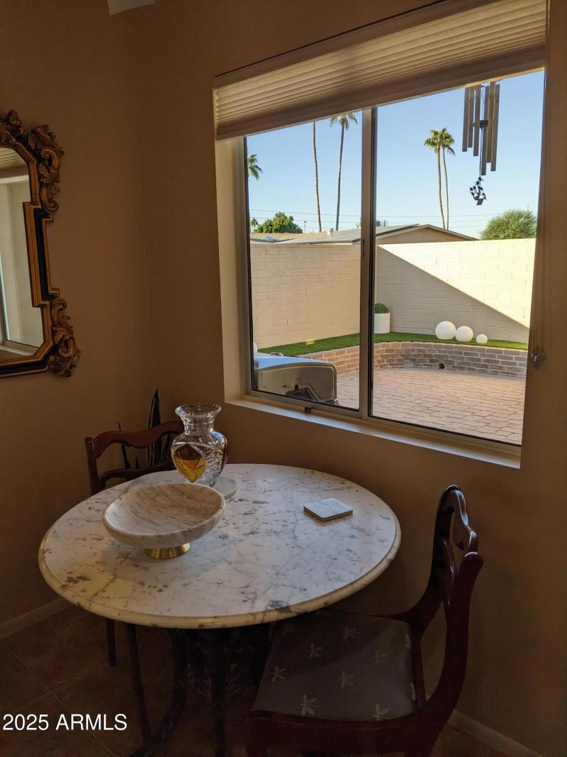 EAT IN KITCHEN AREA WITH VIEW OF PATIO