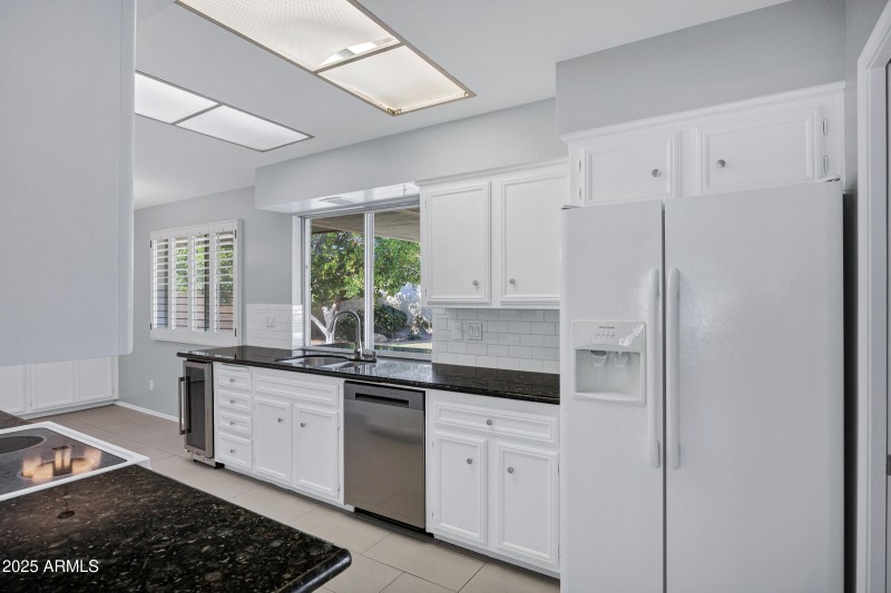 Light & Bright Kitchen