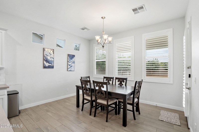 010__1294 E La Fortuna Ct