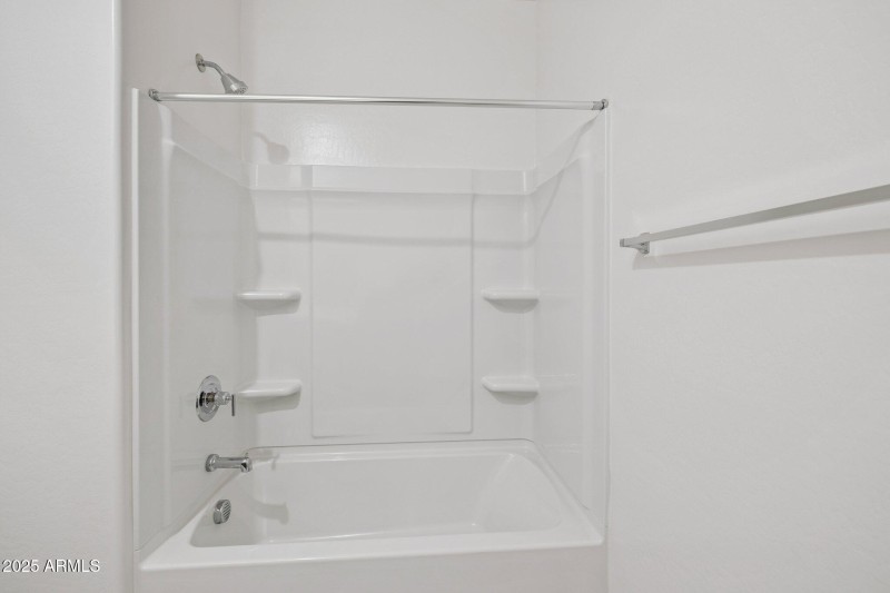 25-web-or-mls-23968-w-pima-st