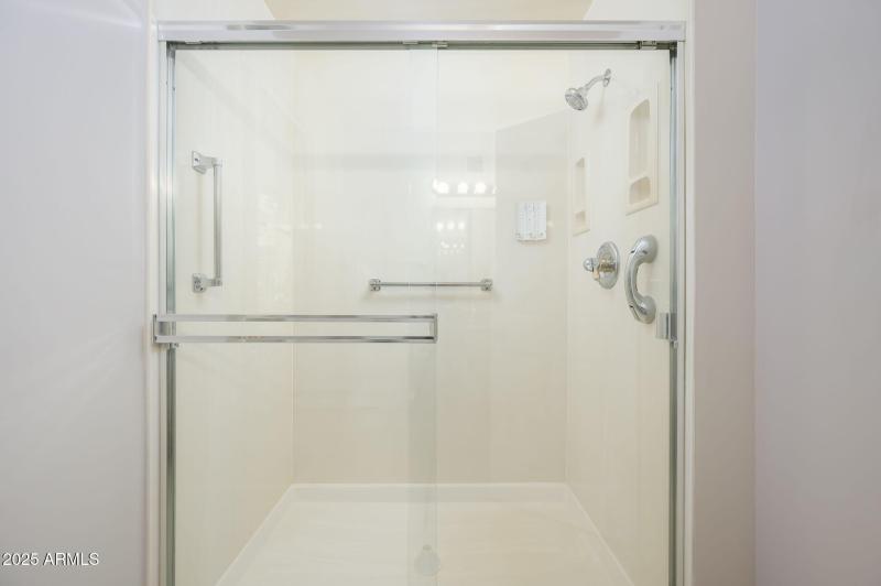 20-web-or-mls-Roundelay-20