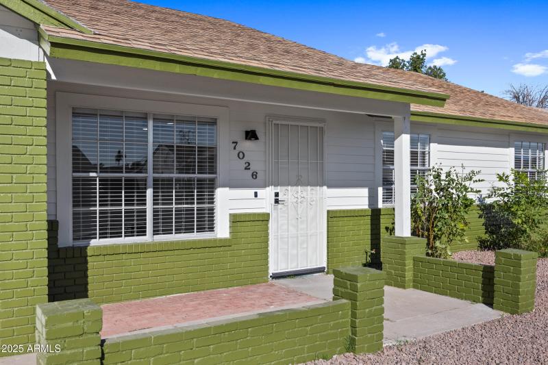 7026 W Jenan Dr-4