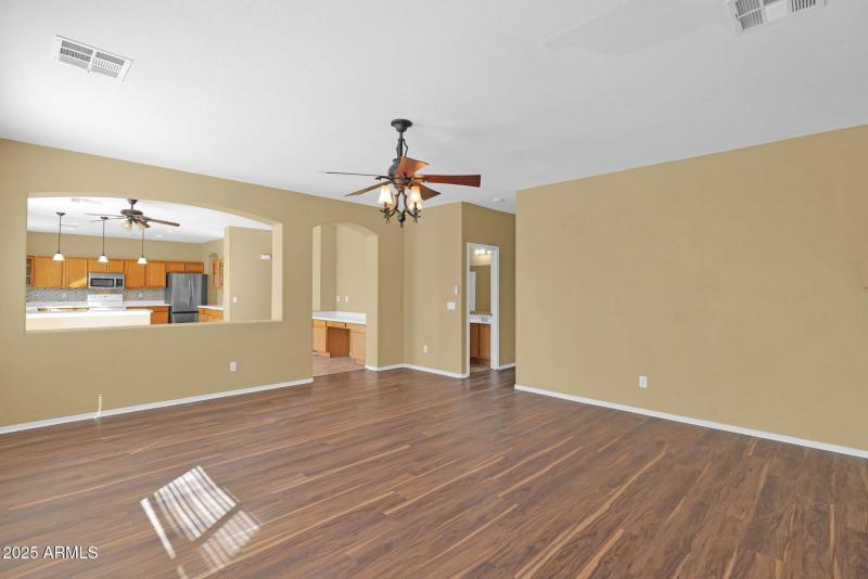 22-web-or-mls-P1404769