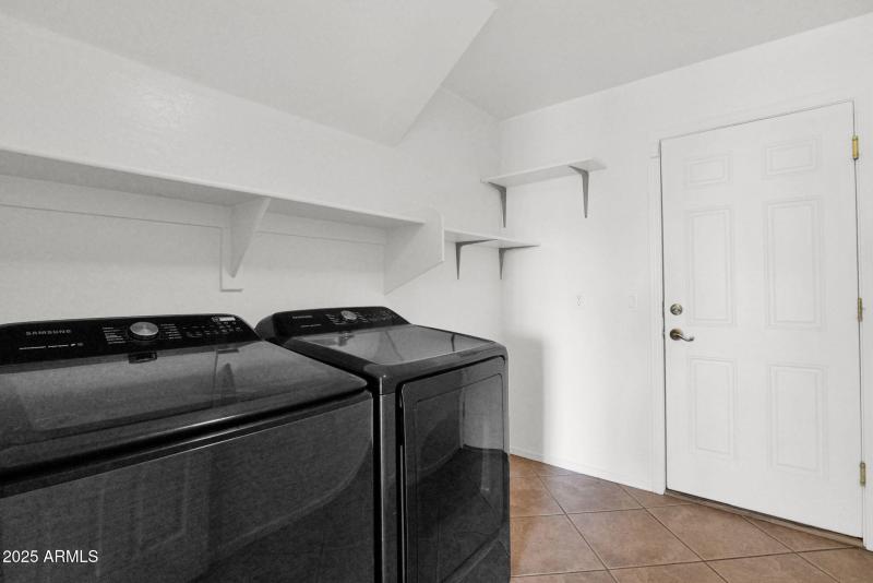 25-web-or-mls-P1404773