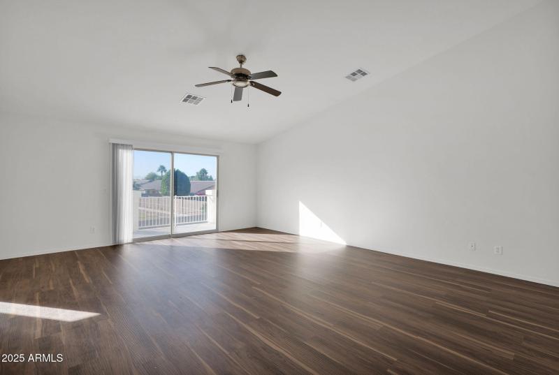 26-web-or-mls-P1404775