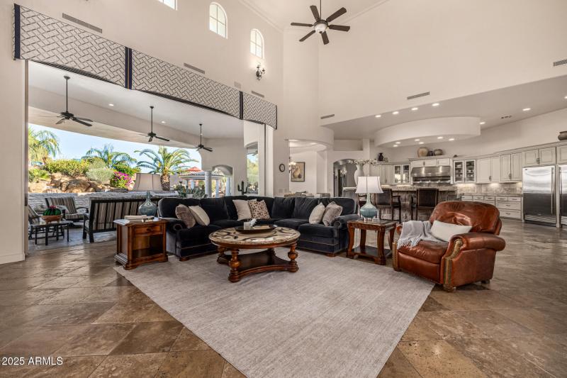 Panoramic Great Room