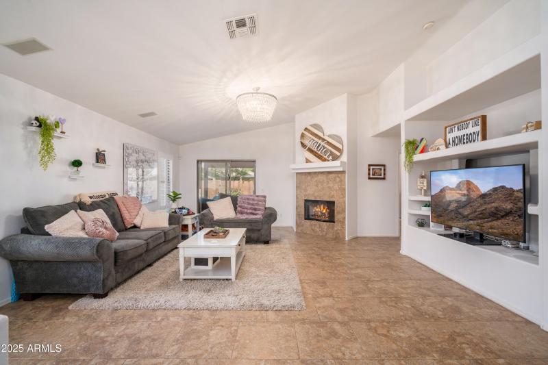 2246 E Soft Wind Dr (11)