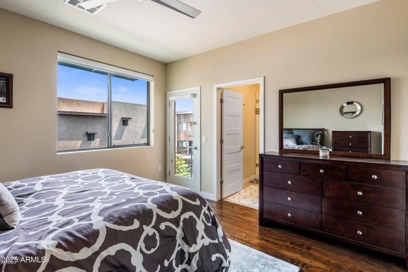 22-20200827170450939560000000-oGuestBedr