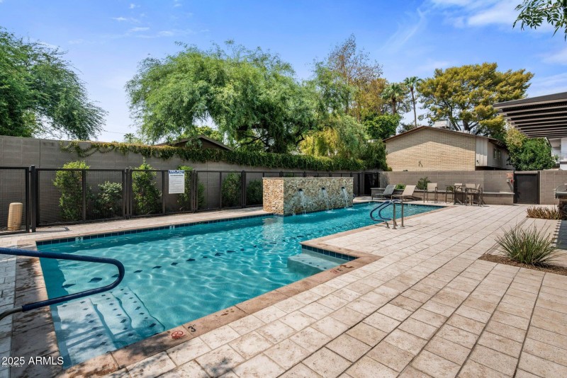 34-20200827170537647488000000-o-Communit