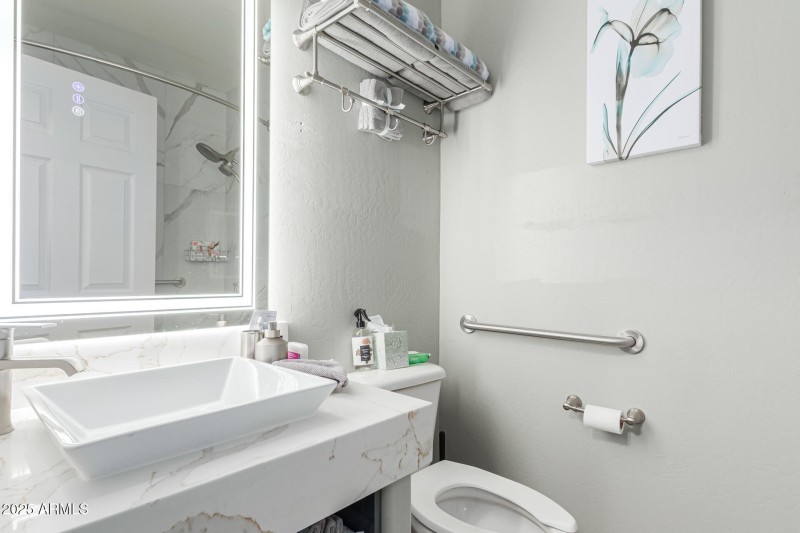 27 - Ave of the Fountains