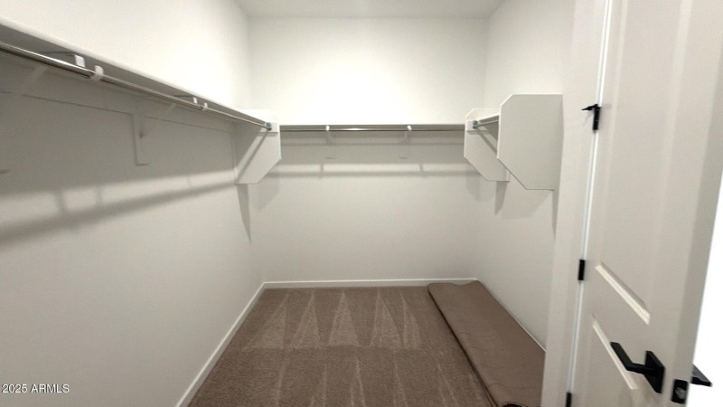 53077BAD-DA91-46D6-B647-397514236BBB