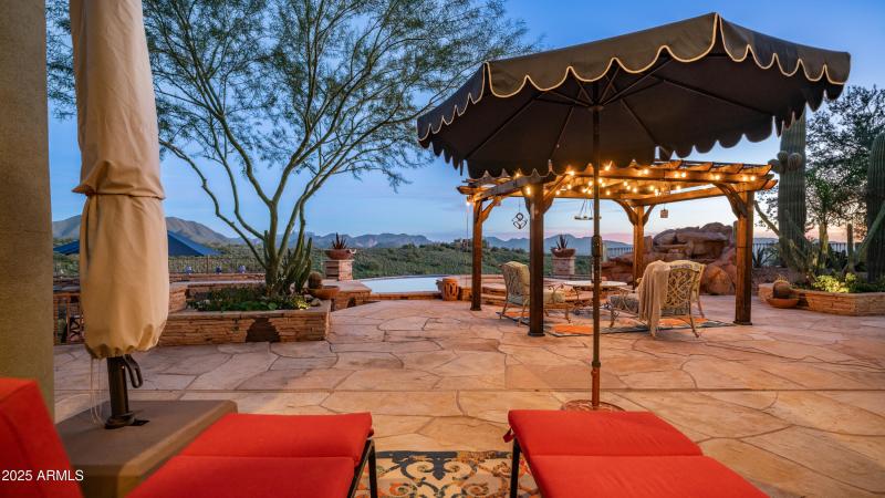 13815 N Vista Del Oro Exteriors-35