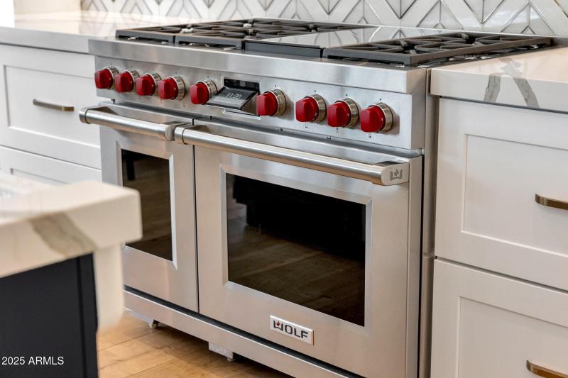 Wolf Range Oven and Gas Cooktop