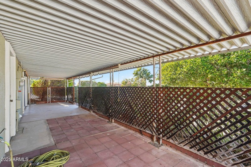 34-web-or-mls-W Jacaranda Dr-S2112-035