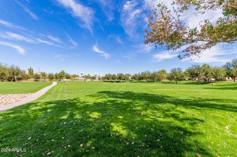 Ranch House Clubhouse and Park (26)