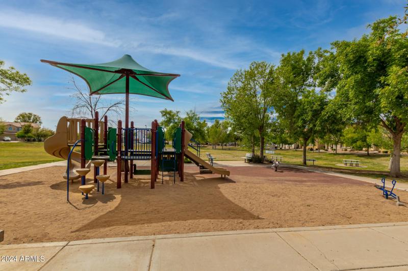 Ranch House Clubhouse and Park (1)