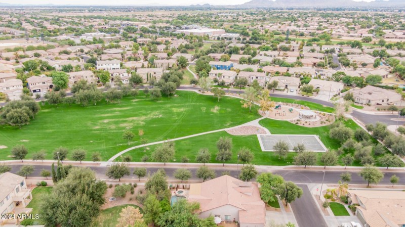 Ranch House Clubhouse and Park (29)