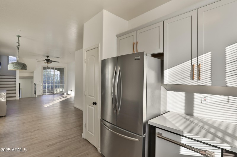 16-Canon EOS 5D Mark IV 6720x4480_000016