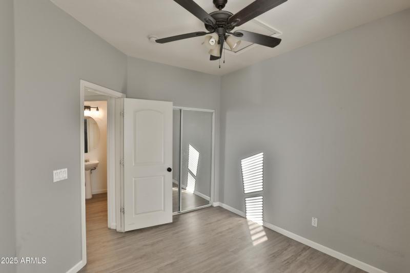 21-Canon EOS 5D Mark IV 6720x4480_000021