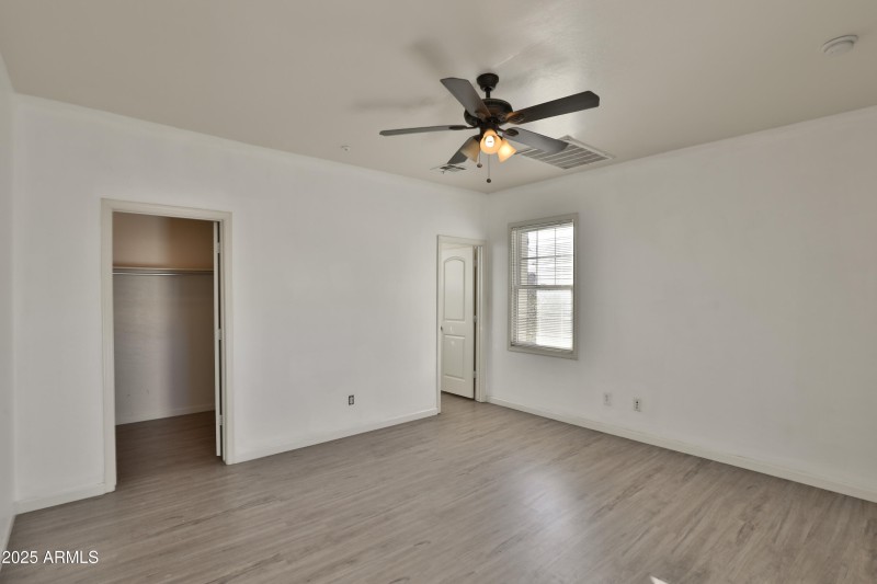 22-Canon EOS 5D Mark IV 6720x4480_000022