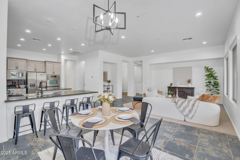 20-web-or-mls-4756 E Ironhorse Rd-20