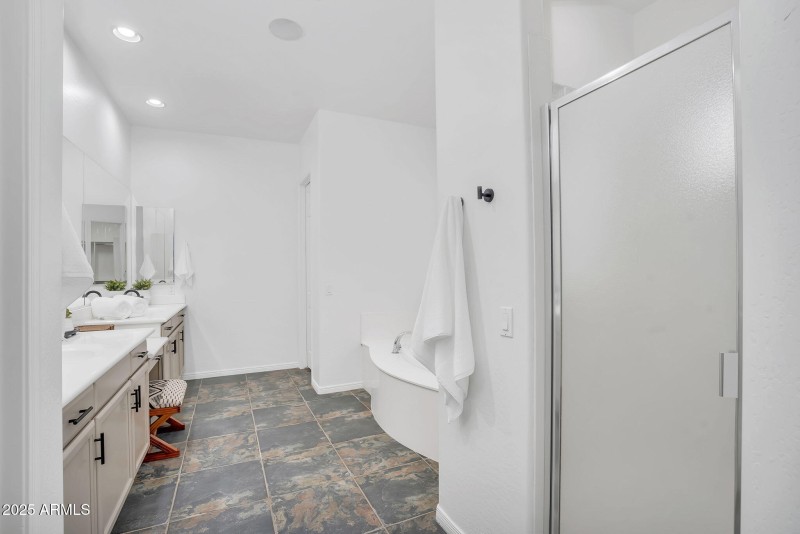 42-web-or-mls-4756 E Ironhorse Rd-42