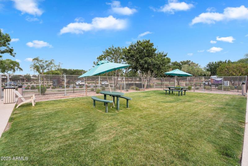 94-web-or-mls-4756 E Ironhorse Rd Commun