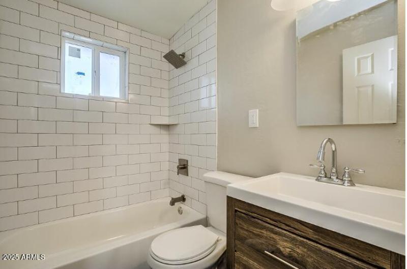 Oleander Unit 1 Bath