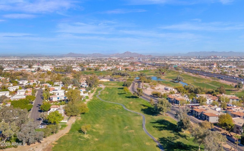 5018 Siesta 3 - 41Communityjpg