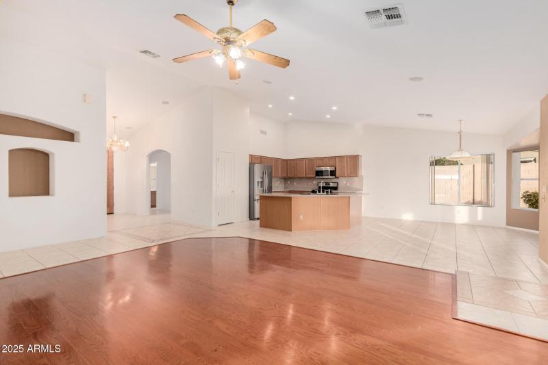 4445 E Sleepy Ranch Rd