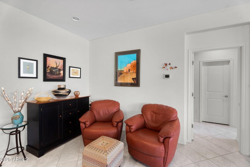 9-web-or-mls-712 E Myrtle Pass-10