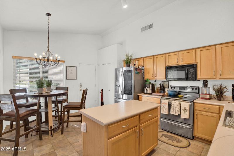 10-web-or-mls-1714 W Hiddenview Dr-8