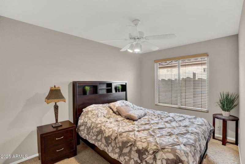 19-web-or-mls-1714 W Hiddenview Dr-18