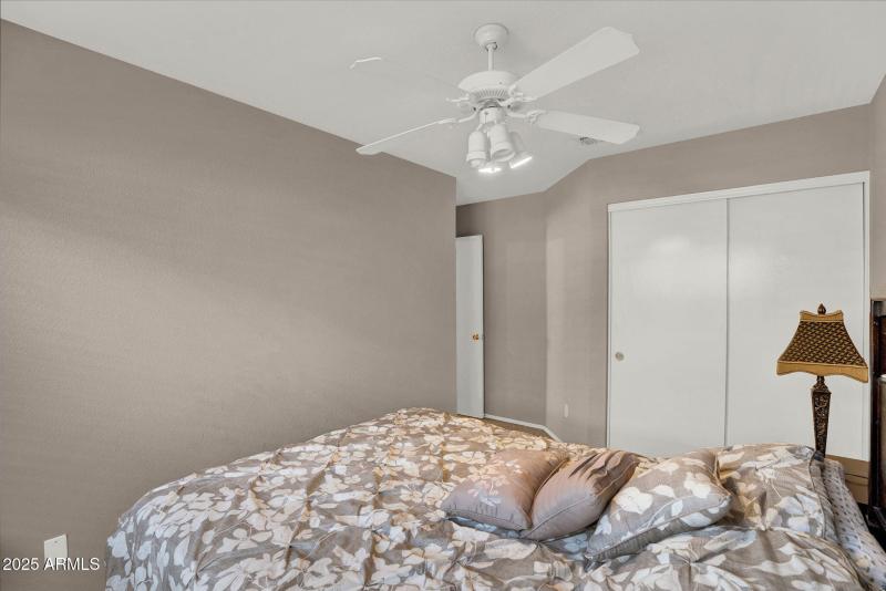 20-web-or-mls-1714 W Hiddenview Dr-19