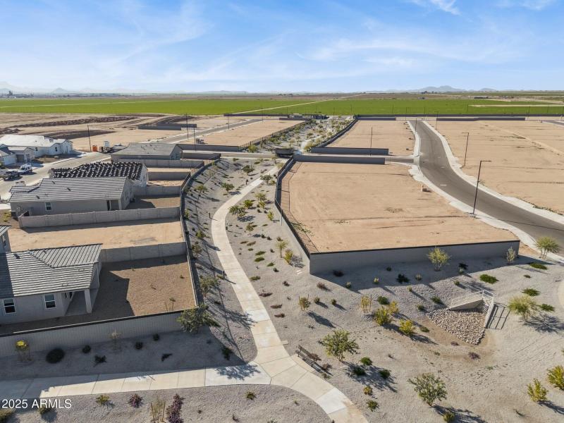 10-web-or-mls-26140-w-lynne-ln